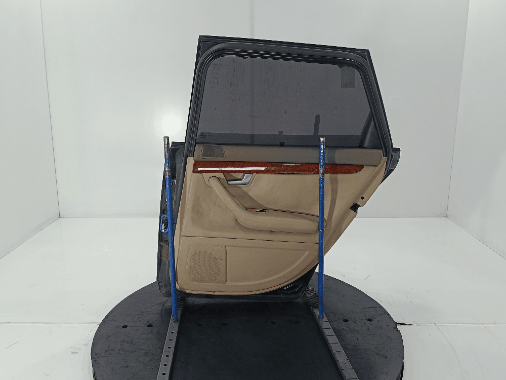 Дверь задняя правая к Audi A4 B6 (01-05)