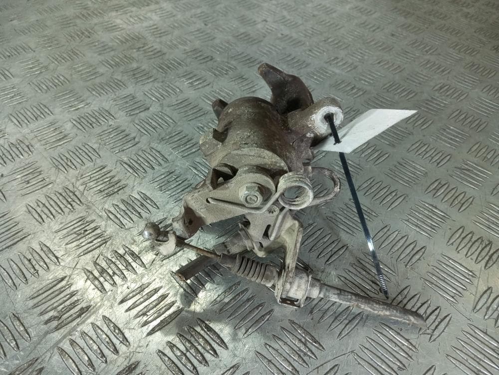 Суппорт задний правый к Volkswagen Golf 5 (03-09)