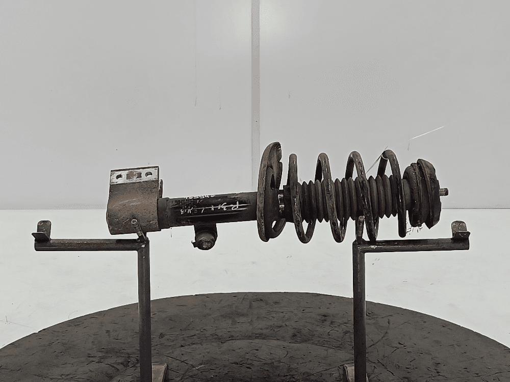 Стойка передняя правая к Peugeot 3008 1 (10-13)