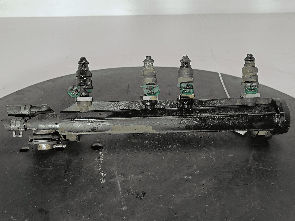 Топливная рампа к Volkswagen Golf 4 (97-06)