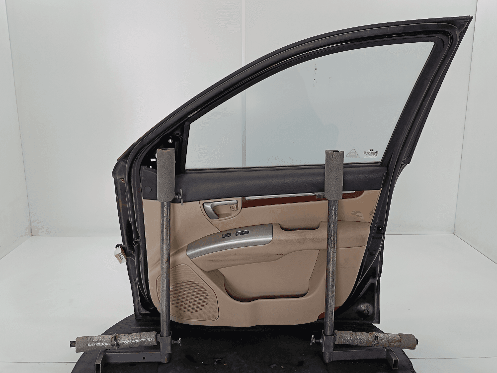 Дверь передняя правая к Hyundai Santa Fe CM (06-10)