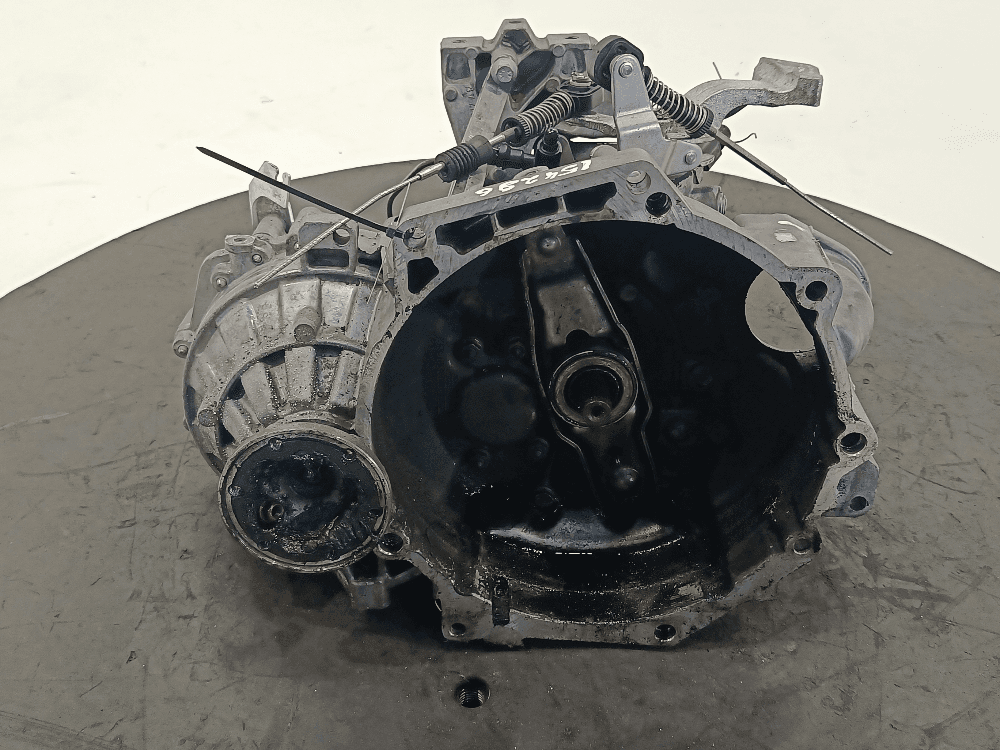 КПП механическая (МКПП) к Volkswagen Golf 5 (03-09)