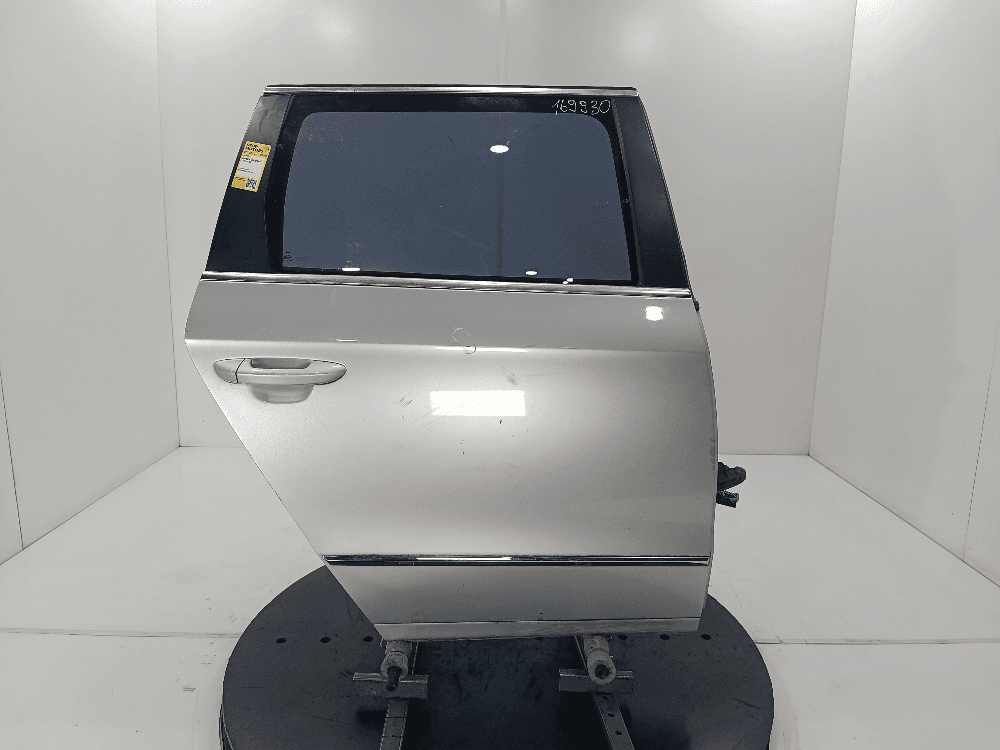 Дверь задняя правая к Volkswagen Passat B6 (05-10)