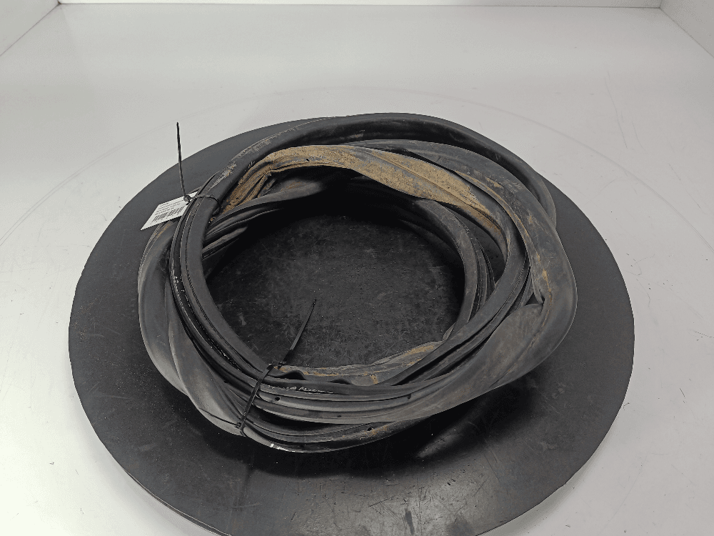 Уплотнитель двери передней левой к Ford Transit 4 (13-24)