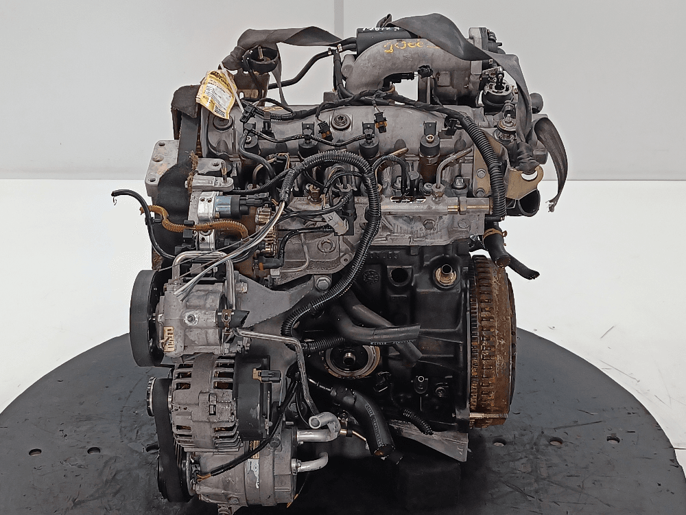 Двигатель к Renault Laguna 2 (01-05)