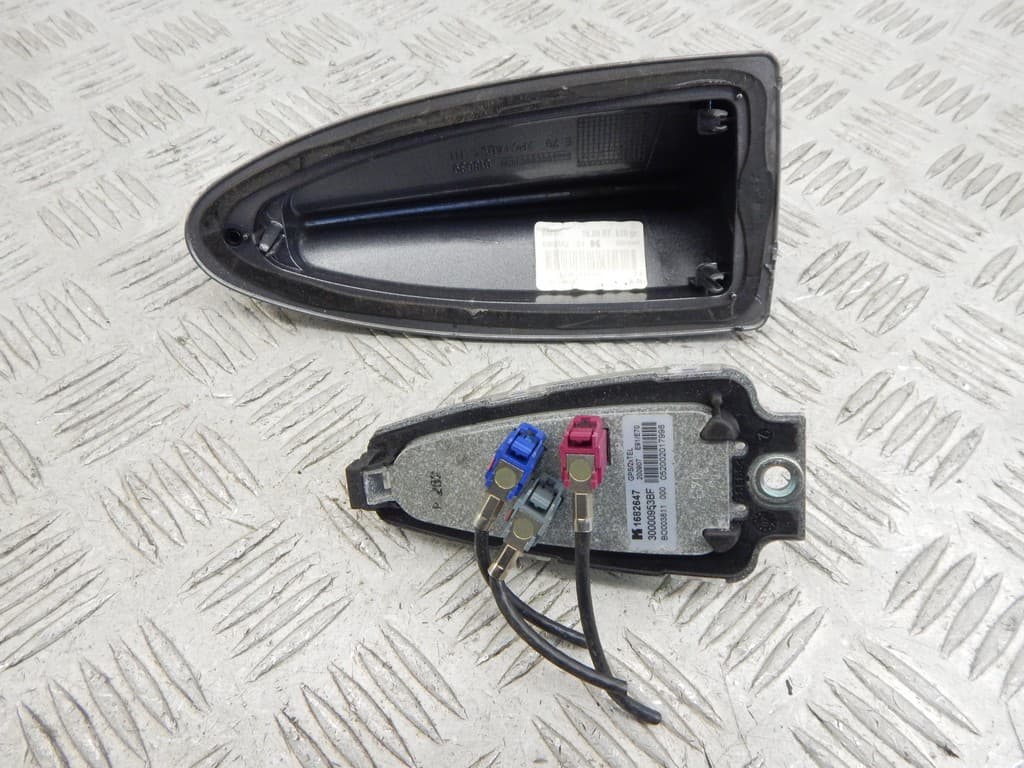 Антенна к BMW X5 E70 (06-10)