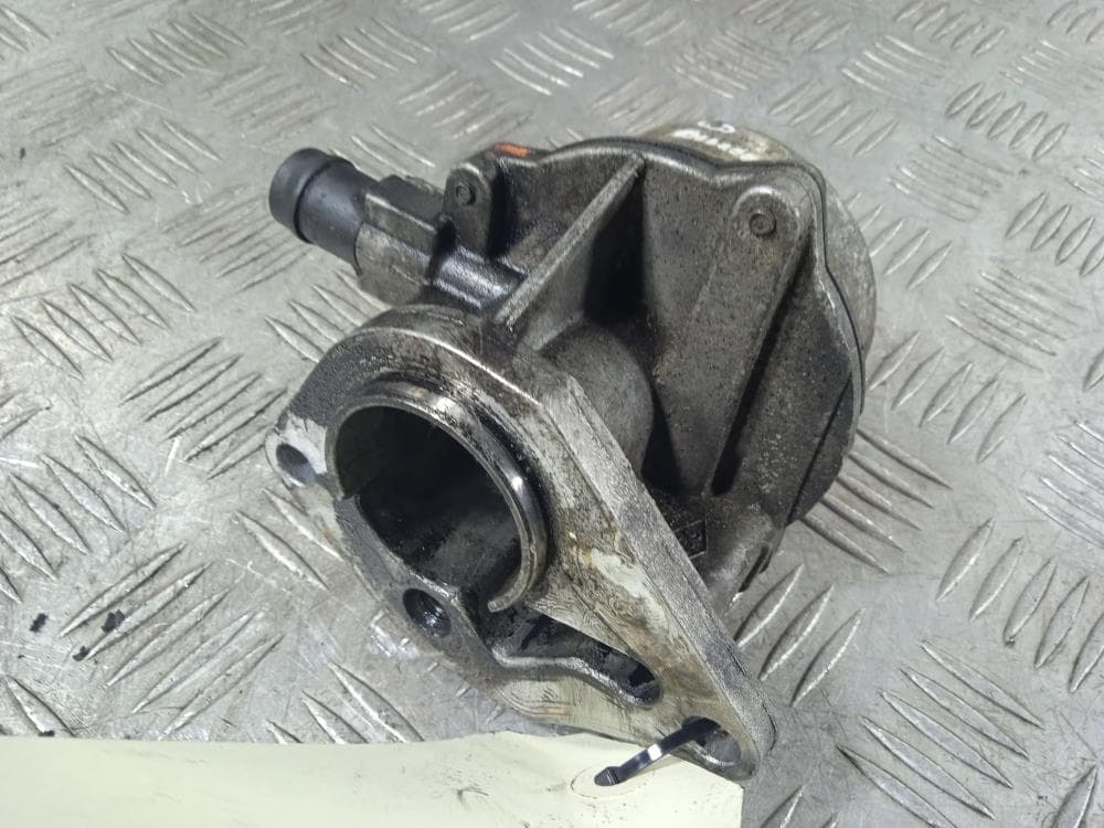 Насос вакуумный к Renault Kangoo 1 Рестайлинг (03-07)