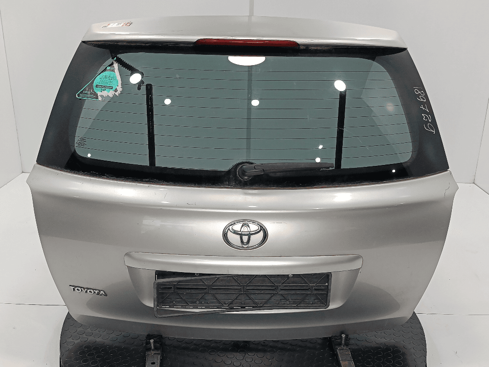 Крышка багажника (дверь 3-5) к Toyota Avensis 2 (03-06)