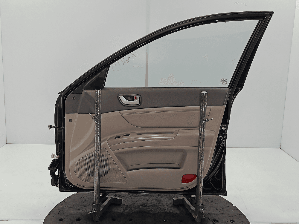 Дверь передняя правая к Hyundai Sonata 5 Рестайлинг (07-10)