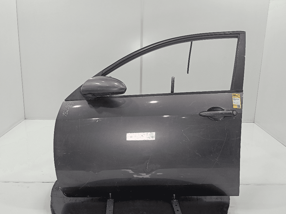 Дверь передняя левая к Nissan  Primera P12 (02-08)