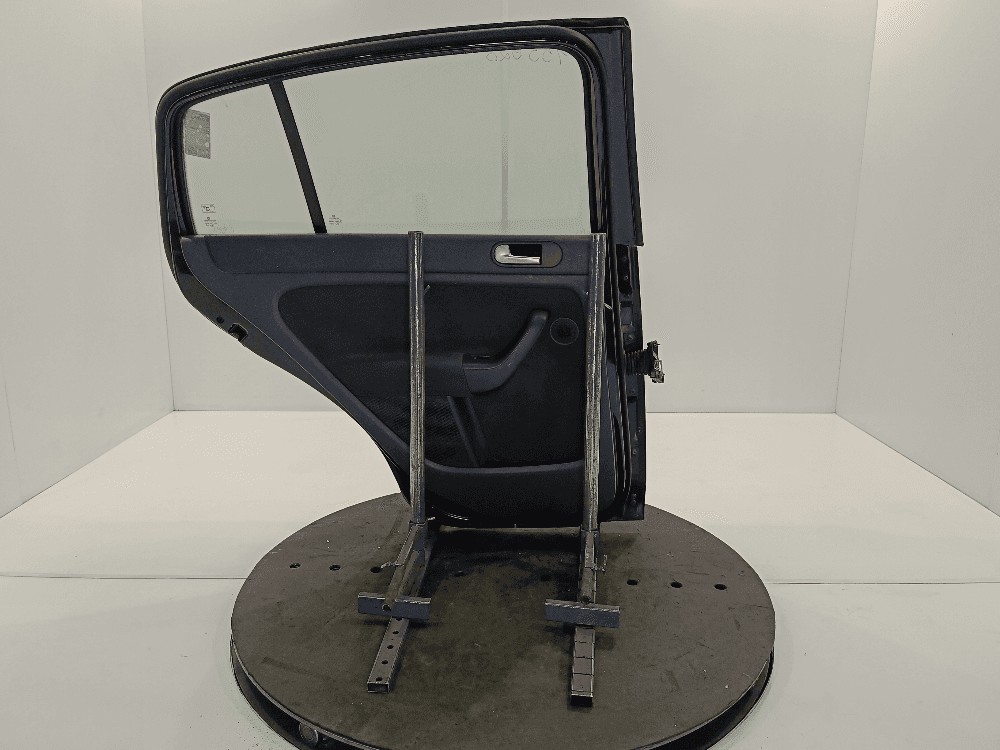Дверь задняя левая к Volkswagen Golf Plus (05-09)