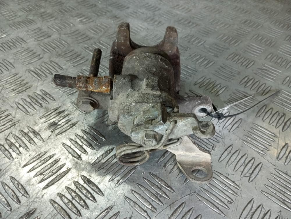 Суппорт задний правый к Alfa Romeo 156 (97-02)