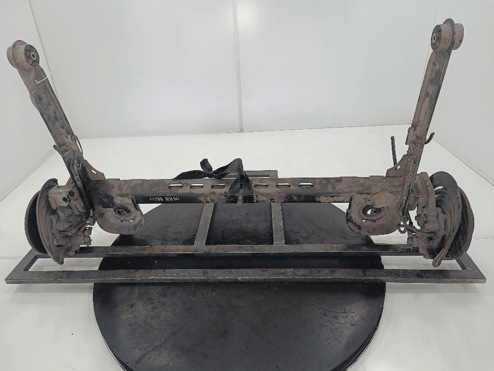 Балка подвески задняя к Renault Trafic 2 (01-06)