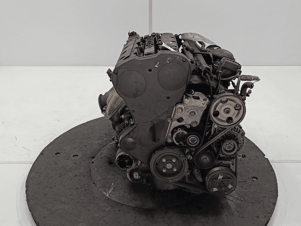 Двигатель к Citroen C5 1 (01-04)