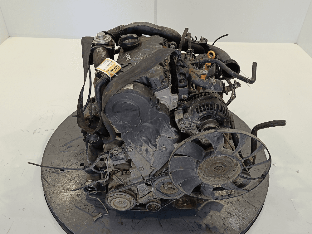 Двигатель к Audi A4 B6 (01-05)
