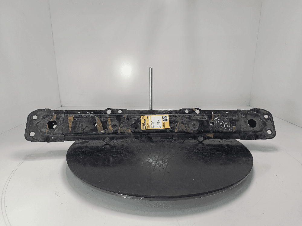 Траверса нижняя к Volkswagen Touareg 3 (18-24)