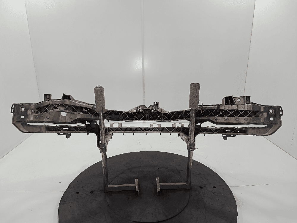 Передняя панель крепления облицовки (телевизор) к Ford C-Max 1 (03-07)