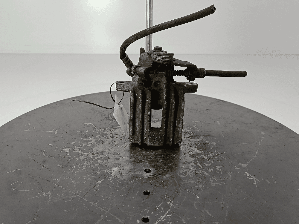 Суппорт задний левый к Audi A4 B7 (04-09)