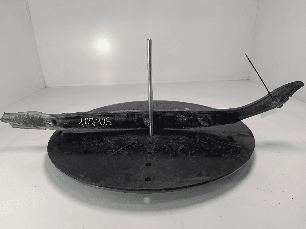 Пыльник крыла переднего левого к Volkswagen Touareg 3 (18-24)