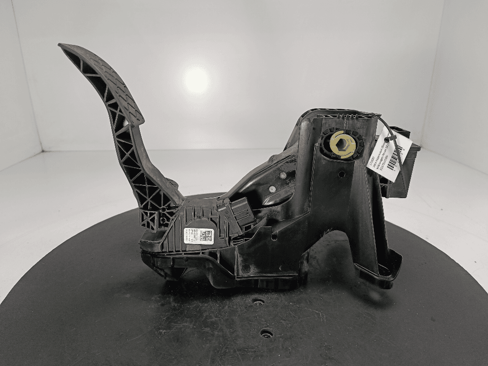 Узел педальный (блок педалей) к Volkswagen Passat B8 (14-19)