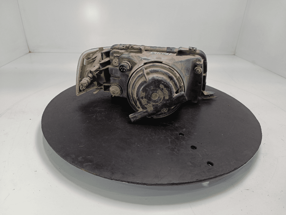 Фара левая к Audi 80 B4 (91-96)