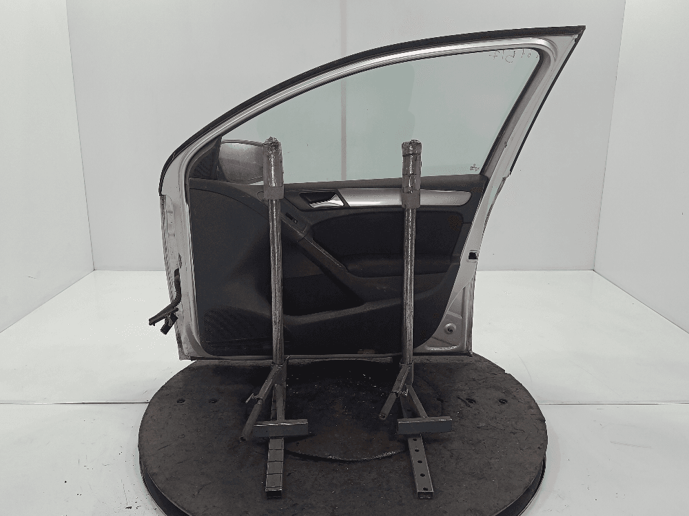 Дверь передняя правая к Volkswagen Golf 6 (08-15)