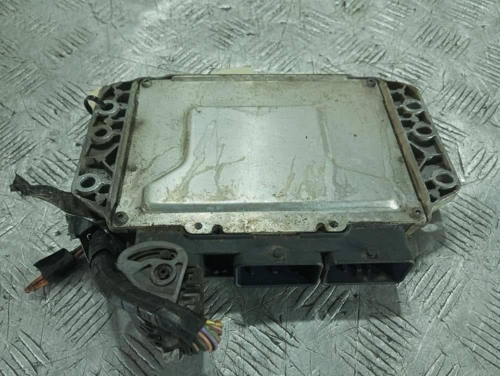 Блок управления двигателем к Renault Megane 2 (02-06)