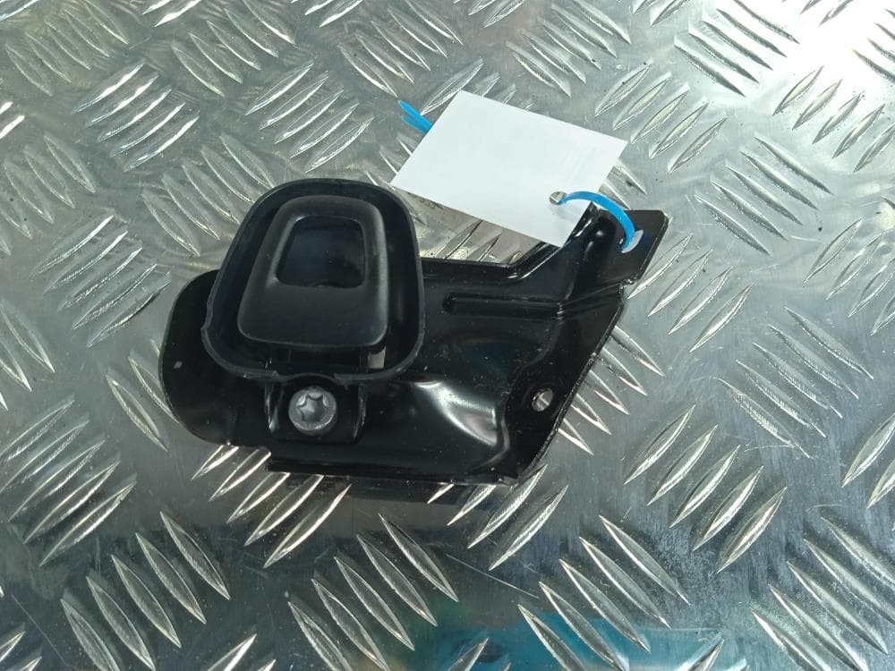 Кронштейн к Tesla Model X (15-21)