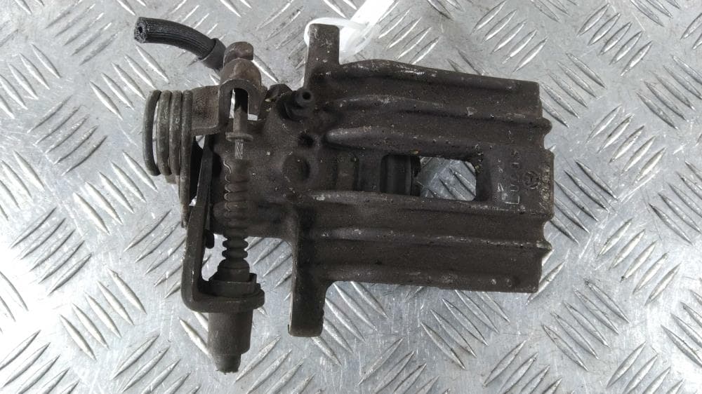 Суппорт задний правый к Audi A4 B6 (01-05)