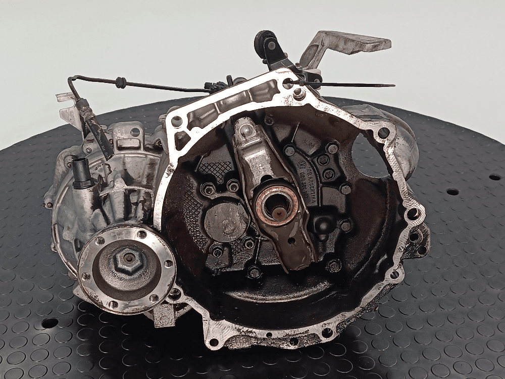 КПП механическая (МКПП) к Volkswagen Polo 4 (01-05)