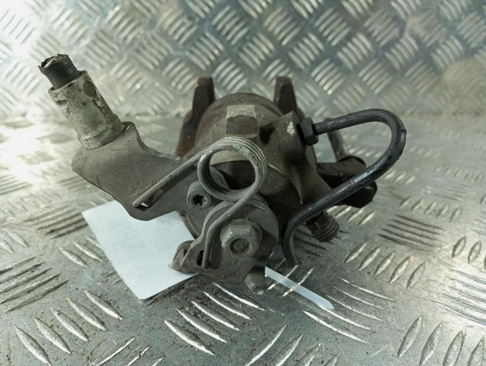 Суппорт задний правый к Citroen C4 1 (04-08)