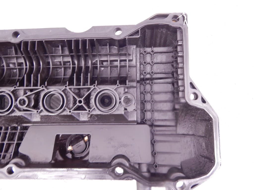 Клапанная крышка к BMW 5 E39 (95-00)