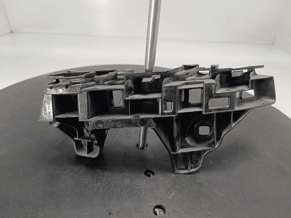 Кронштейн крепления бампера заднего к Volkswagen Passat B8 (14-19)