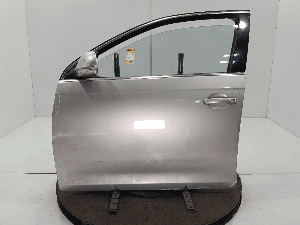 Дверь передняя левая к Volkswagen Golf 5 (03-09)