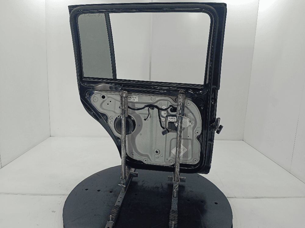 Дверь задняя левая к Volkswagen Touran 1 (03-07)