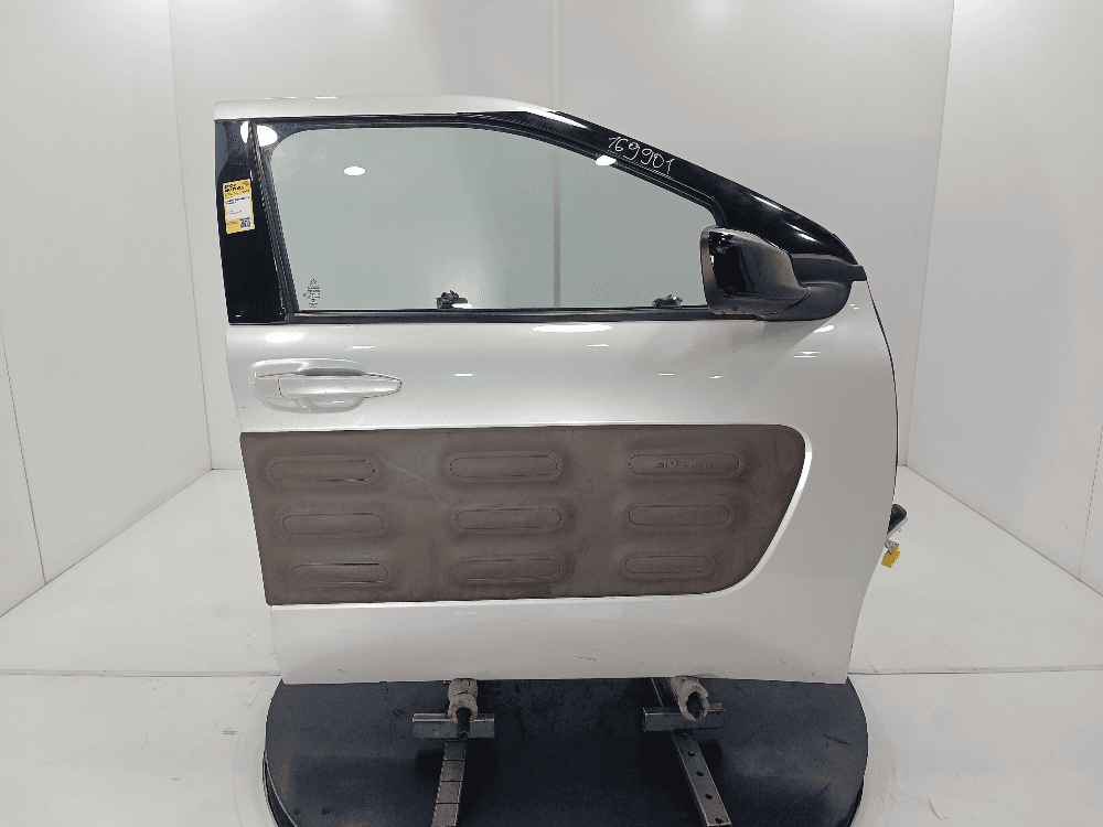 Дверь передняя правая к Citroen C4 Cactus (14-17)