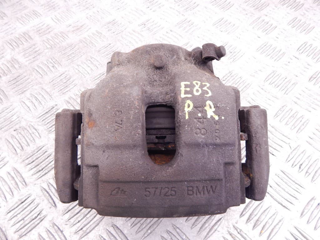 Суппорт передний правый к BMW X3 E83 (03-06)