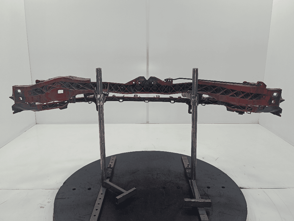 Передняя панель крепления облицовки (телевизор) к Ford Focus 2 (04-08)