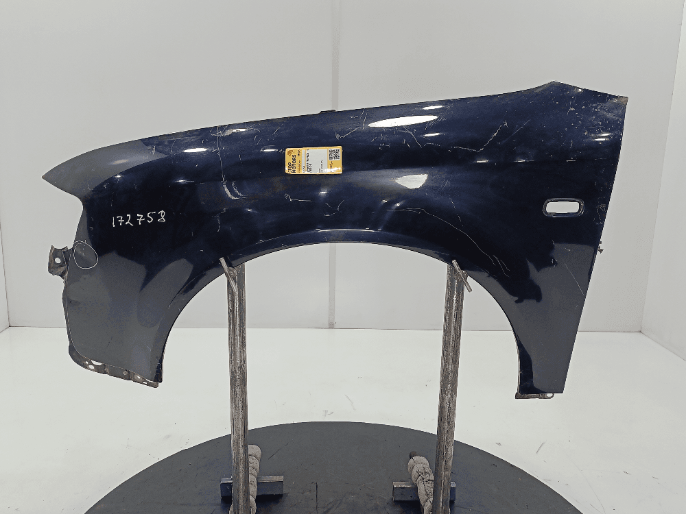 Крыло переднее левое к Audi A4 B6 (01-05)