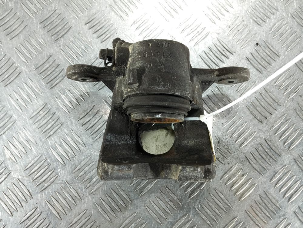 Суппорт передний правый к BMW 1 E81/E82/E87/E88 (04-07)