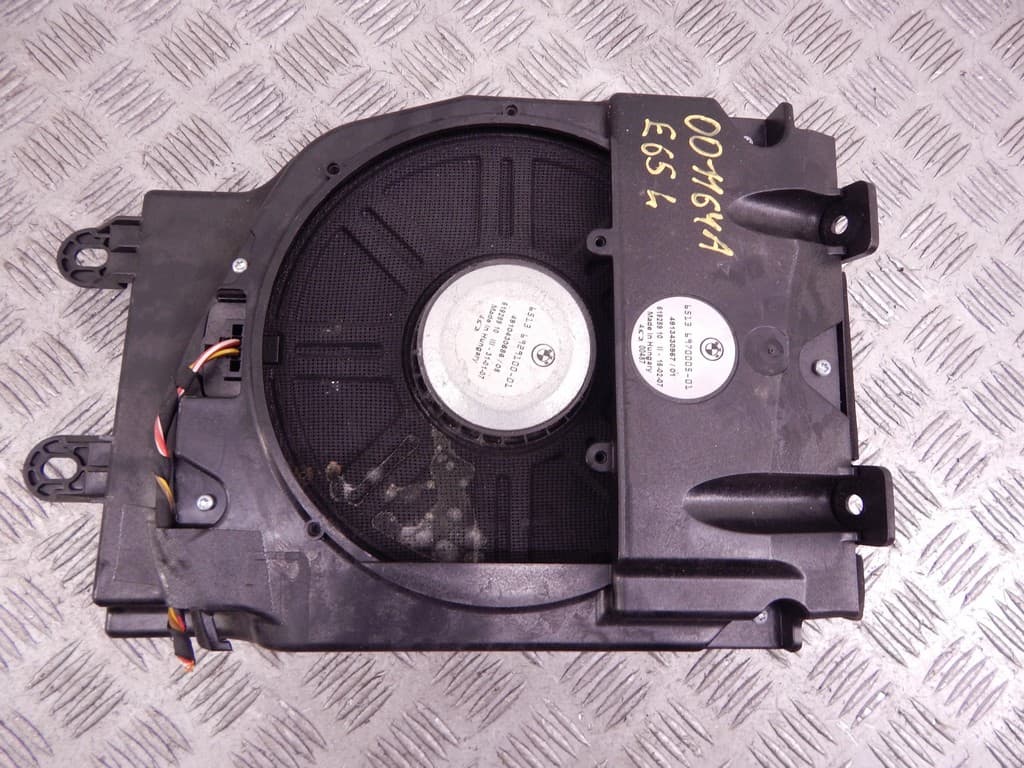 Сабвуфер к BMW 7 E65/E66 Рестайлинг (05-08)