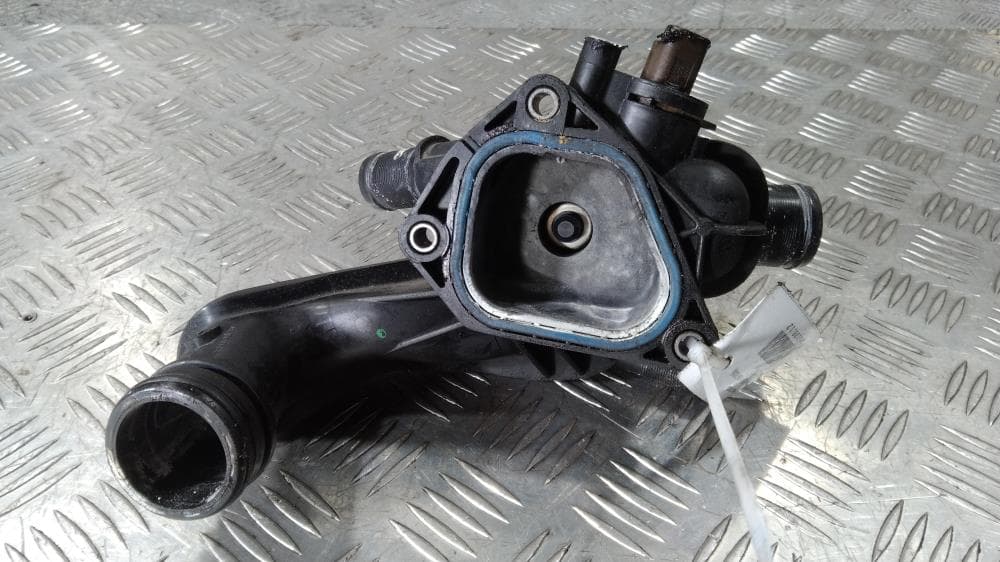 Корпус термостата к Mini Cooper R56 (06-10)