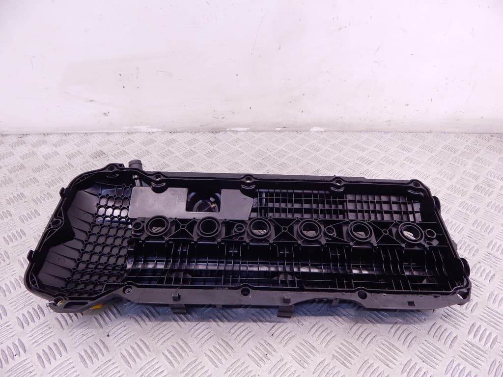 Клапанная крышка к BMW 3 E46 (97-03)