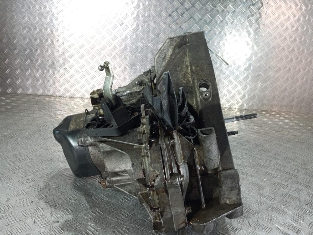 КПП механическая (МКПП) к Renault Clio 3 Рестайлинг (09-12)