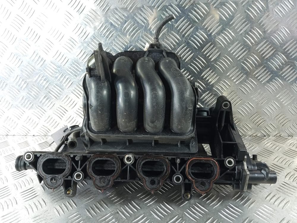 Коллектор впускной к Mazda 2 2 (07-10)