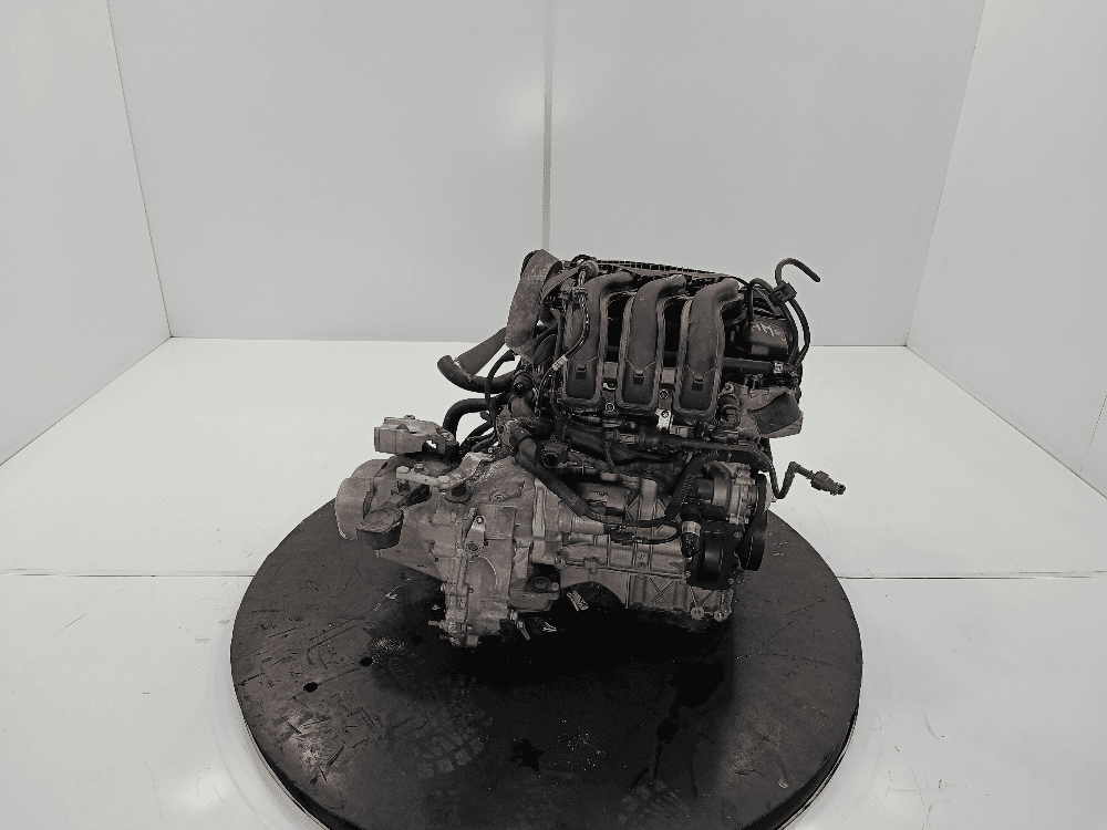 Двигатель к Peugeot 208 1 (12-15)