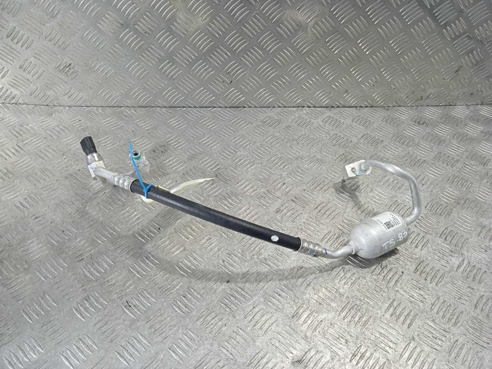 Трубка кондиционера к Tesla Model X (15-21)