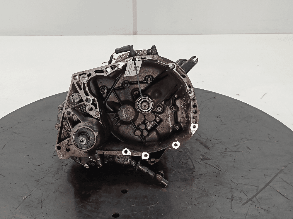 КПП механическая (МКПП) к Renault Clio 2 Рестайлинг (01-03)