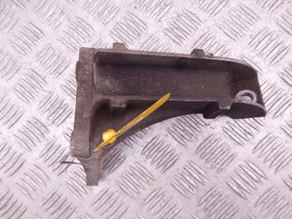 Кронштейн двигателя к BMW 3 E36 (90-00)