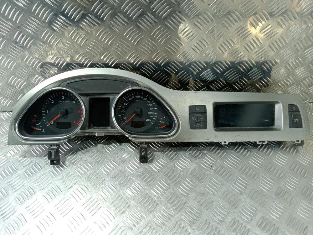 Щиток приборов (приборная панель) к Audi A6 C6/4F (04-08)
